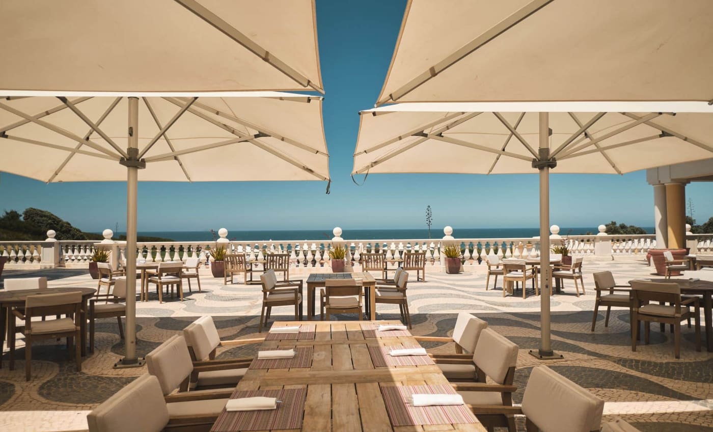 Terrace dining with ocean view